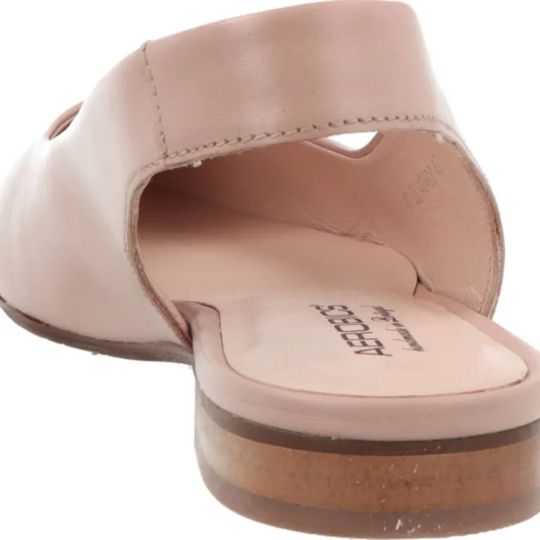 Aerobics Pointy Love Taupe