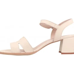 Aerobics Shadow Off White