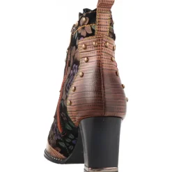 Laura Vita Kacio 02 Camel